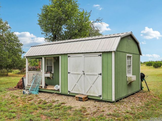 721 Rocky Creek, Fredericksburg, TX 78624