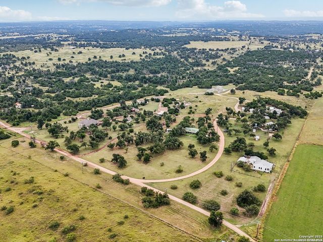 721 Rocky Creek, Fredericksburg, TX 78624