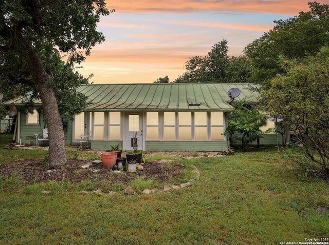 721 Rocky Creek, Fredericksburg, TX 78624
