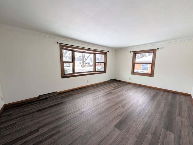 1360 S 88th STREET, Milwaukee, WI 53214