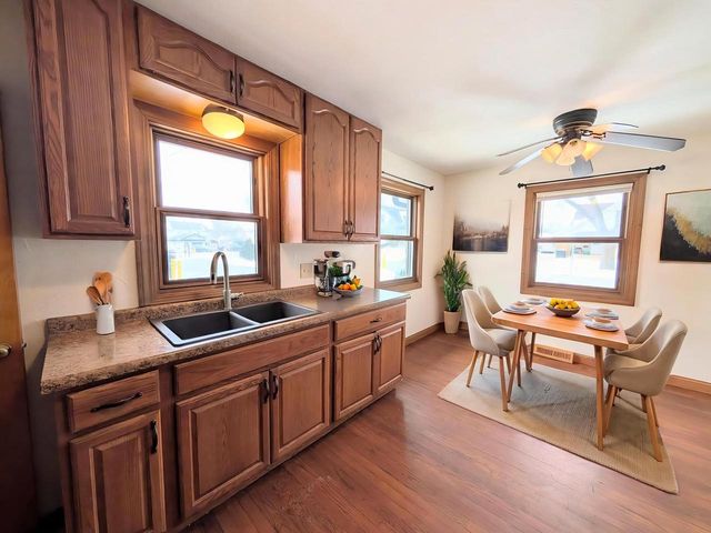 1360 S 88th STREET, Milwaukee, WI 53214