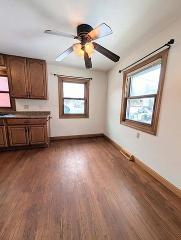 1360 S 88th STREET, Milwaukee, WI 53214