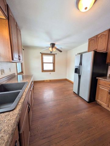 1360 S 88th STREET, Milwaukee, WI 53214