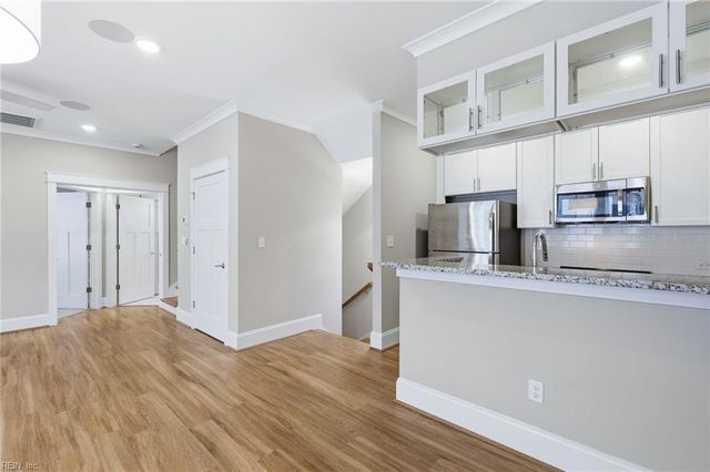 9566 Shore DR, Norfolk, VA 23518