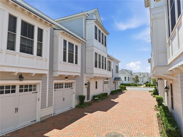 9566 Shore DR, Norfolk, VA 23518