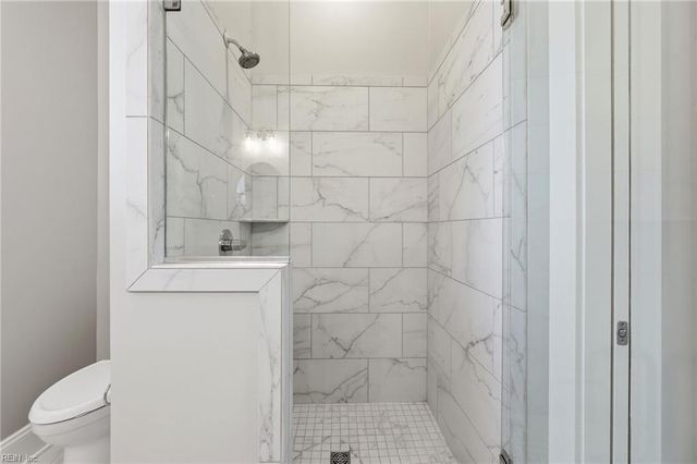 9566 Shore DR, Norfolk, VA 23518