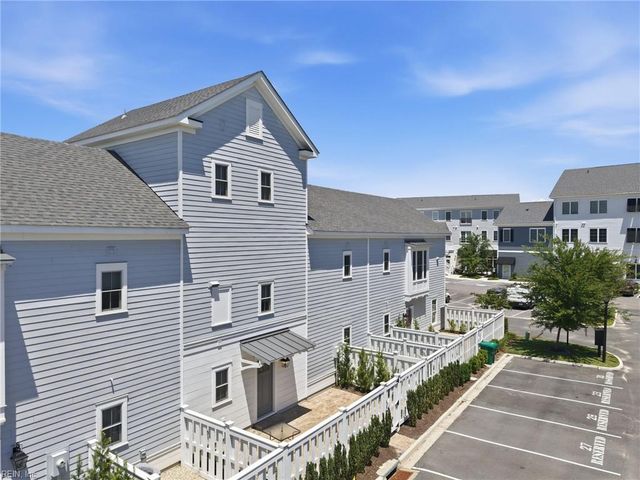 9566 Shore DR, Norfolk, VA 23518