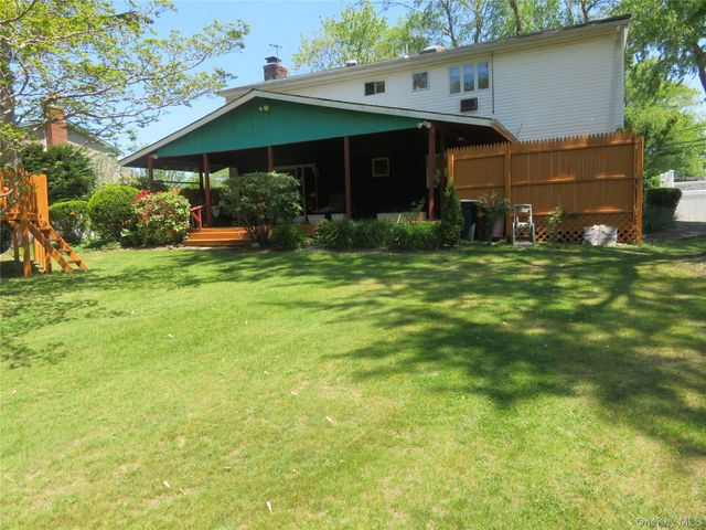 440 Spangle Drive, North Babylon, NY 11703