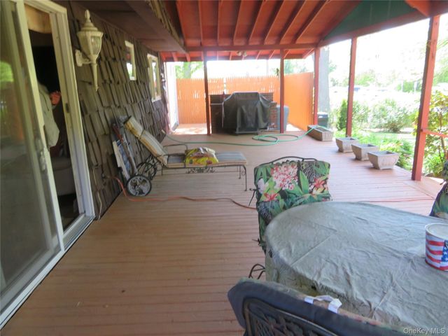 440 Spangle Drive, North Babylon, NY 11703