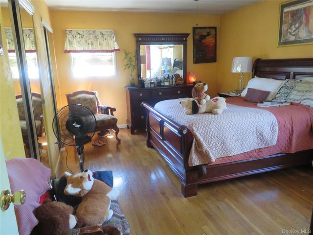 440 Spangle Drive, North Babylon, NY 11703