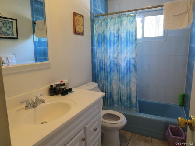 440 Spangle Drive, North Babylon, NY 11703