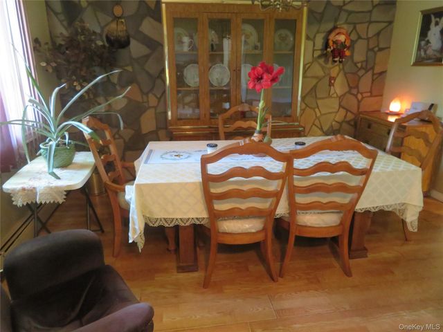 440 Spangle Drive, North Babylon, NY 11703