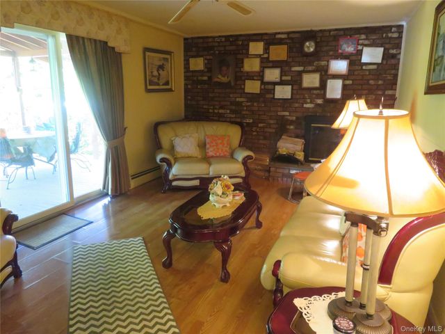 440 Spangle Drive, North Babylon, NY 11703