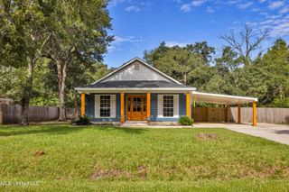 1305 Dorothy Street, Ocean Springs, MS 39564