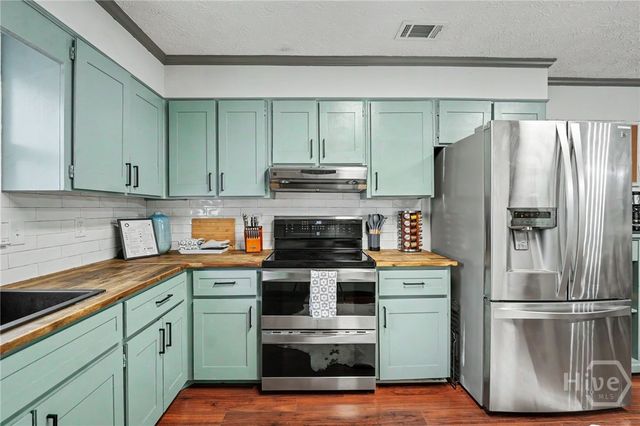810 Oemler Loop, Savannah, GA 31410
