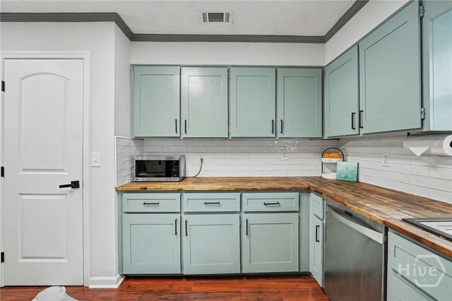 810 Oemler Loop, Savannah, GA 31410