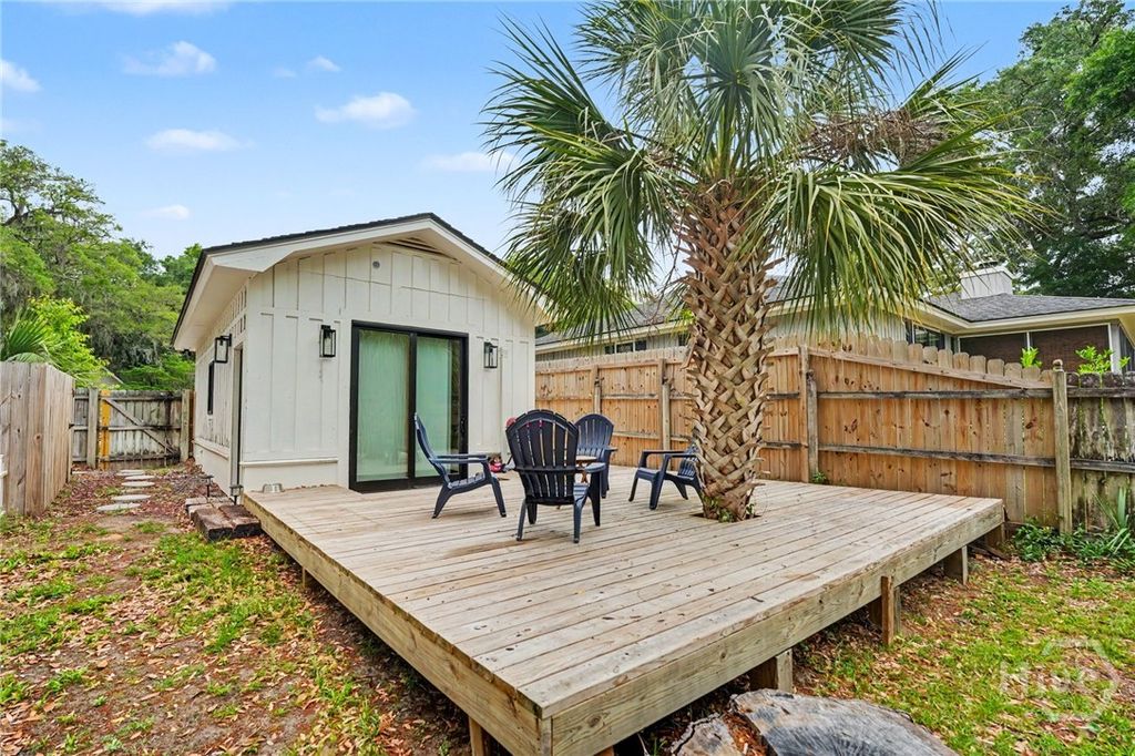 Image 38 of property listing at 810 Oemler Loop, Savannah, GA 31410