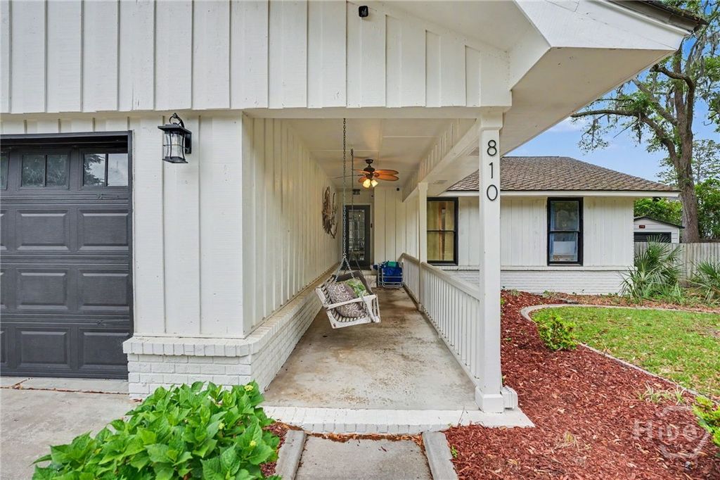 Image 4 of property listing at 810 Oemler Loop, Savannah, GA 31410