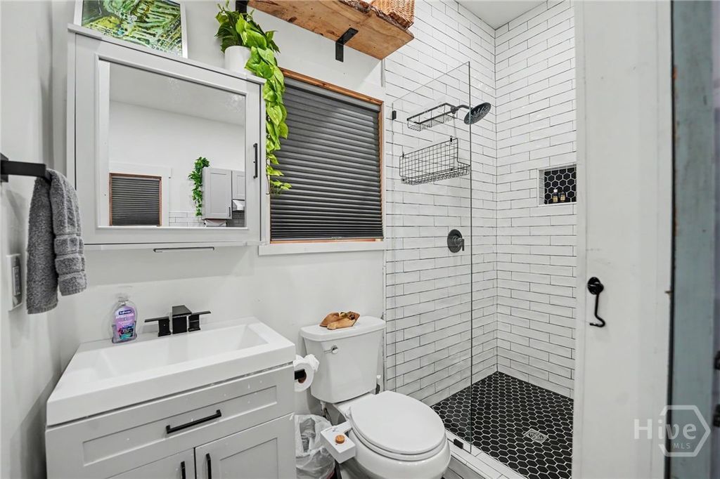 Image 50 of property listing at 810 Oemler Loop, Savannah, GA 31410