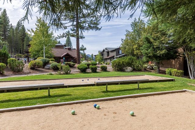 10890 Cinnabar Way Apt 6, Truckee, CA 96161