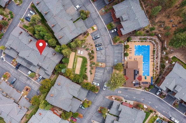 10890 Cinnabar Way Apt 6, Truckee, CA 96161