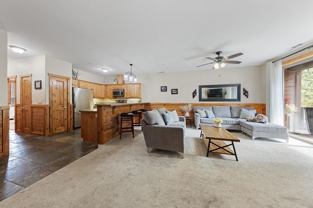 10890 Cinnabar Way Apt 6, Truckee, CA 96161