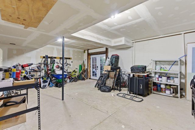 2320 Valencia Drive, Lexington, KY 40513