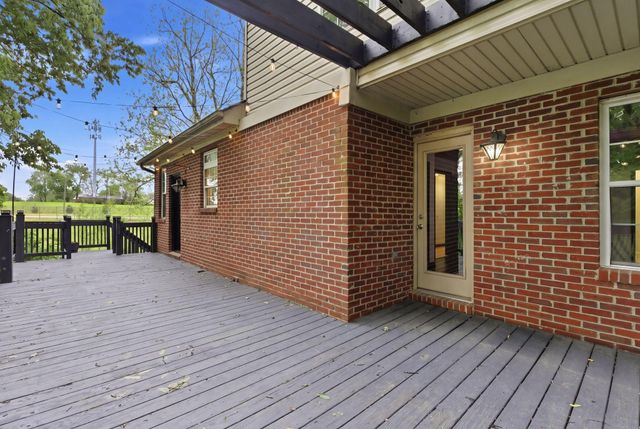 2320 Valencia Drive, Lexington, KY 40513