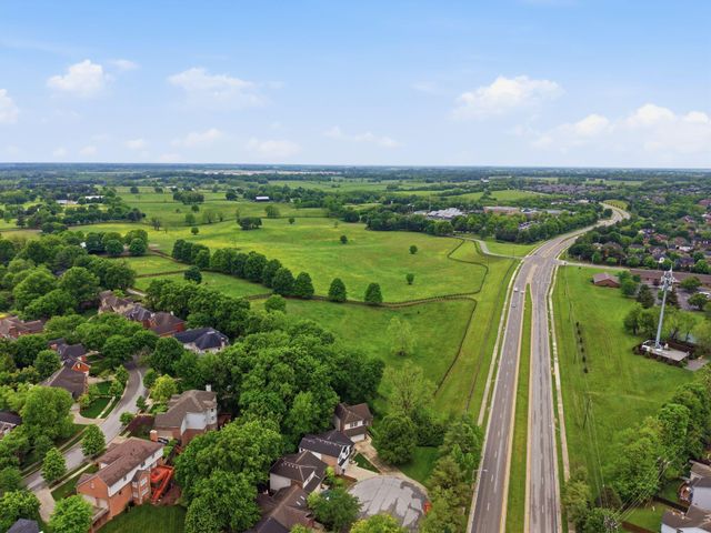 2320 Valencia Drive, Lexington, KY 40513