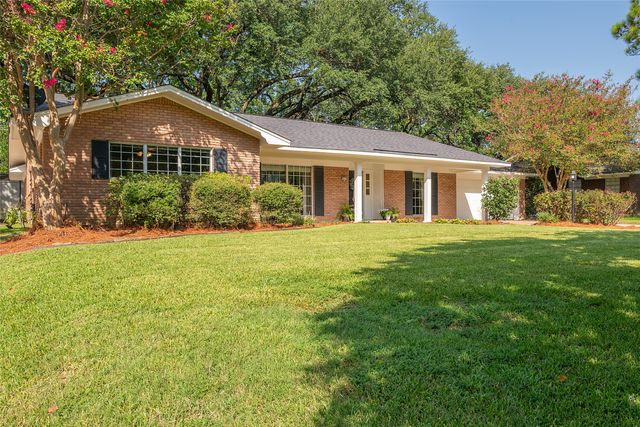 5910 Fern Avenue, Shreveport, LA 71105