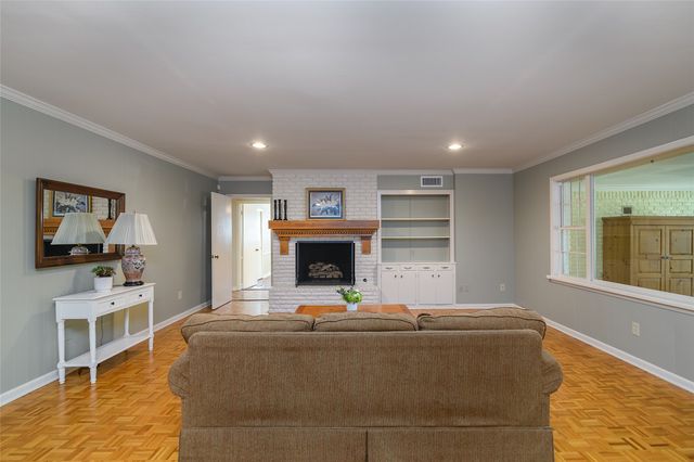 5910 Fern Avenue, Shreveport, LA 71105