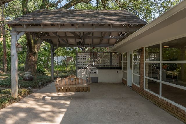 5910 Fern Avenue, Shreveport, LA 71105