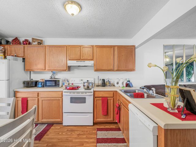 100 Pisgah Court, Jacksonville, NC 28546