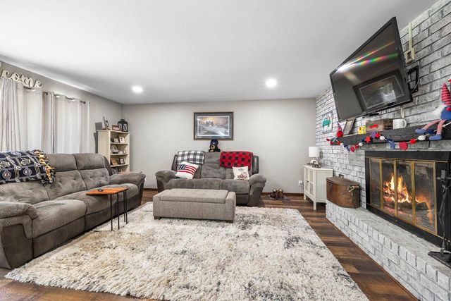 3811 CLIFF STREET, Wisconsin Rapids, WI 54494