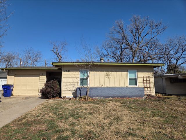 Valwood pkwy 2559, Carrollton, TX 75234