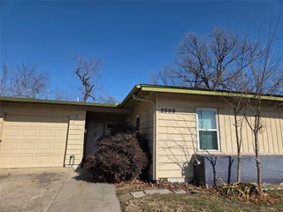 Valwood pkwy 2559, Carrollton, TX 75234