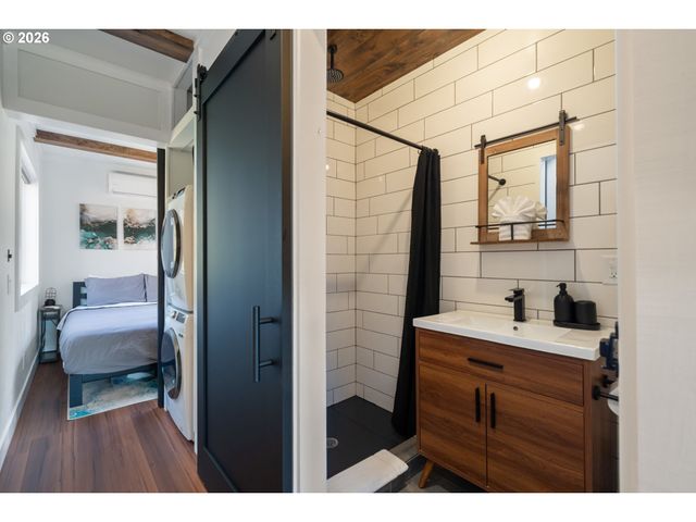 335 HILLSDALE St, Oceanside, OR 97134