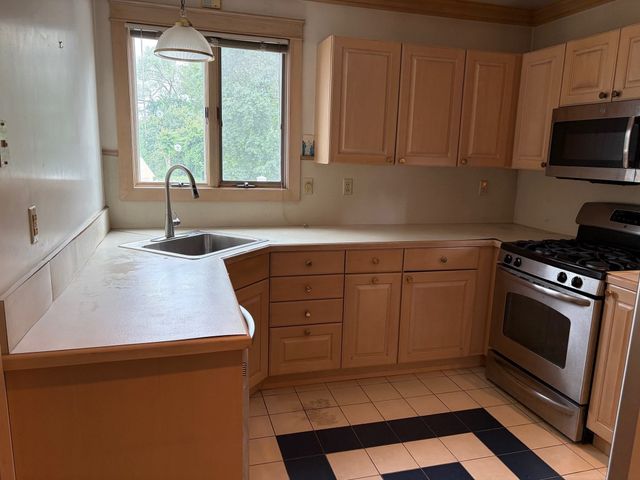 312 Plantation St, Worcester, MA 01604