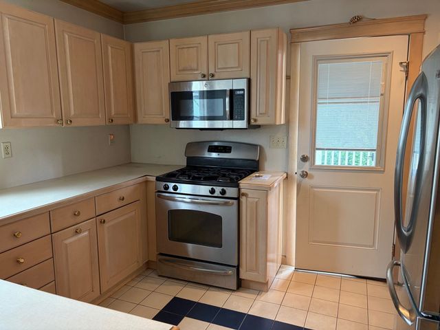 312 Plantation St, Worcester, MA 01604