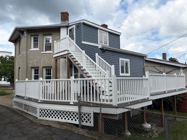 312 Plantation St, Worcester, MA 01604