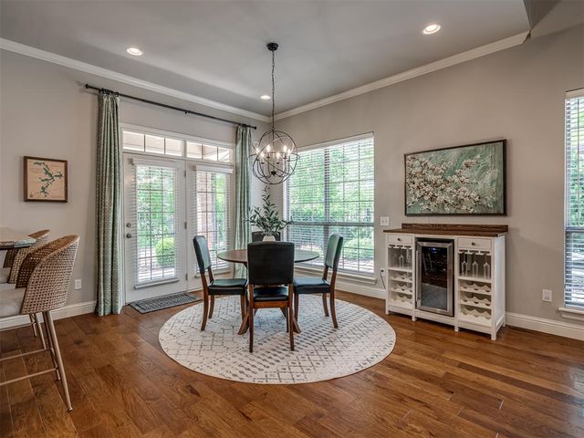 4633 Olde Village Circle, Edmond, OK 73013