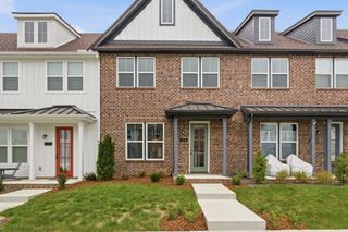 134 Valentine Aly, Nashville, TN 37218