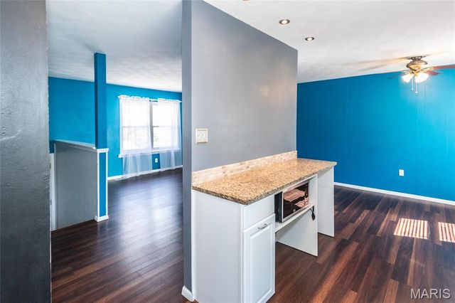 1912 High Cliff Drive, Fenton, MO 63026