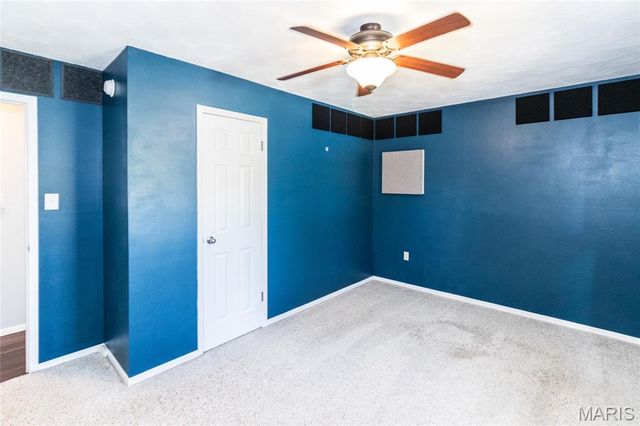 1912 High Cliff Drive, Fenton, MO 63026