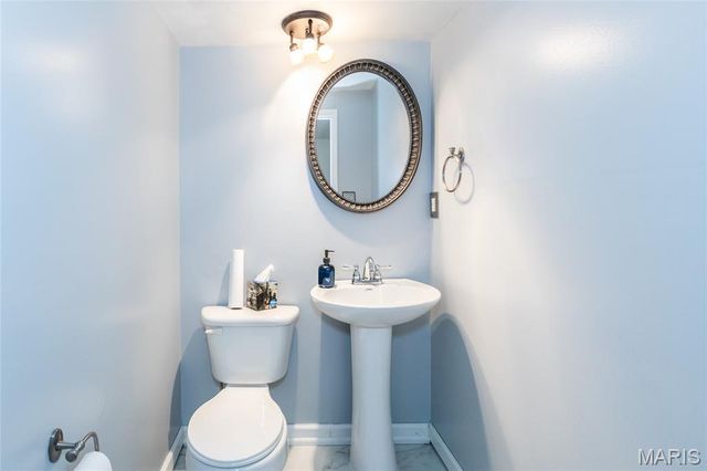 1912 High Cliff Drive, Fenton, MO 63026