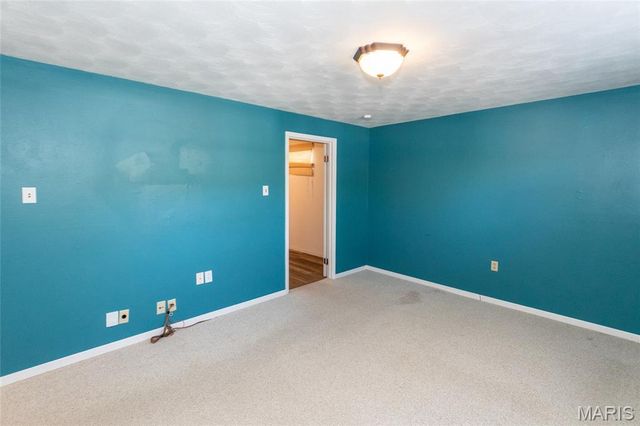 1912 High Cliff Drive, Fenton, MO 63026