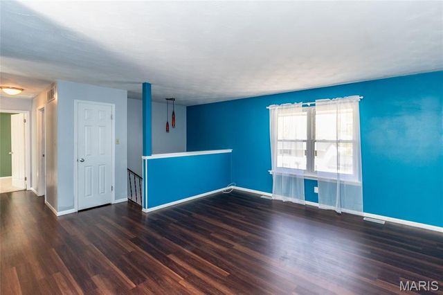 1912 High Cliff Drive, Fenton, MO 63026