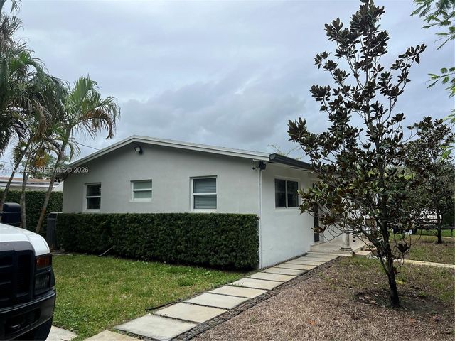 4250 SW 71st Avenue, Miami, FL 33155