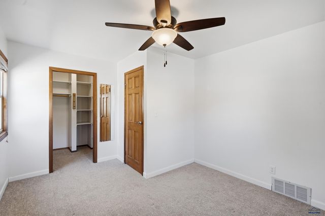 802 ROBAIX DR, Rapid City, SD 57702