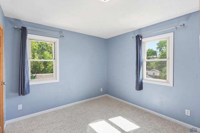 802 ROBAIX DR, Rapid City, SD 57702